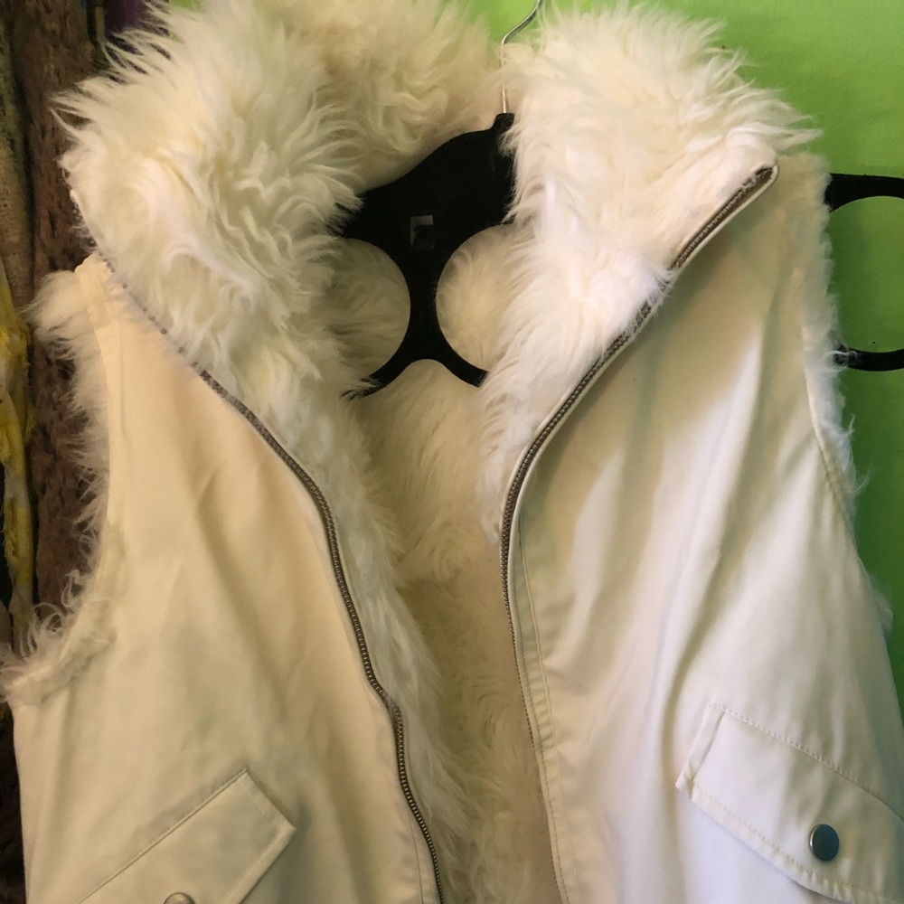 White fur peplum vest